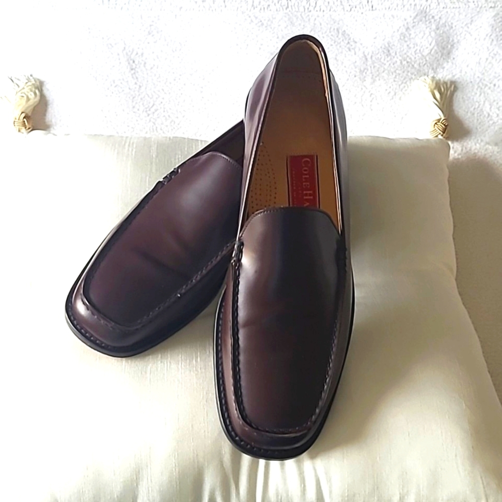 Cole Haan Slip On Loafers. Size 10M. BloodStone Brown.  Like New.